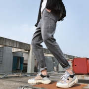 男士破洞九分牛仔裤潮牌宽松直筒