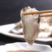 鲜多邦 乳山生蚝（约25-35个） 2.5kg 34.9元包邮（需用券）