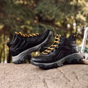 SKECHERS 斯凯奇 66254 男子复古拼接工装鞋 215.37元