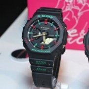 历史低价： CASIO 卡西欧 G-SHOCK 冬日圣诞系列 GA-2100TH-1A 运动手表