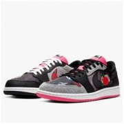 11日9点、新品发售：AIR JORDAN 1 LOW OG CNY 男子运动鞋