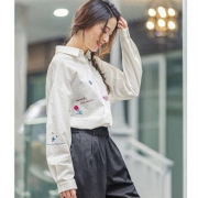22点：茵曼 1801013 新款女士纯棉绣花衬衫