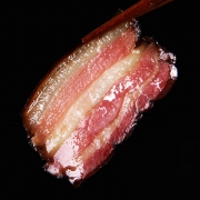 比鲜肉都便宜：1斤 衡粮 烟熏咸肉 五花腊肉