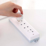 得力 USB 多功能家用 插座