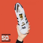 新品首降：adidas 阿迪达斯 三叶草 SUPERSTAR 50周年纪念款 男女经典运动鞋 739元包邮（50元定金，21日付尾款）