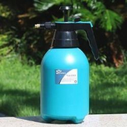 花陌 小型手动气压式喷壶 2L