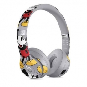 13点：Beats Solo3 Wireless 米奇90周年纪念款耳机