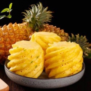 10点开始：鲜媳妇 云南香水菠萝 10斤