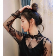 霓昕 蕾丝打底衫 M-XL码 18元包邮（需用券）