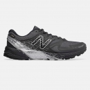 New Balance Summit K.O.M. 跑步鞋