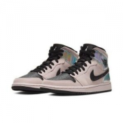 18日0点： AIR JORDAN 1 MID BQ6472 女子运动鞋