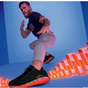 新品发售：Reebok 锐步 ZIG KINETICA 缓震跑步（训练）鞋 899元包邮