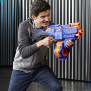 童年的浪漫，孩之宝 Nerf 热火 精英系列 儿童玩具枪 超火力发射器升级版礼盒