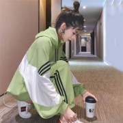 迪牛斯 pg684 女士休闲服套装