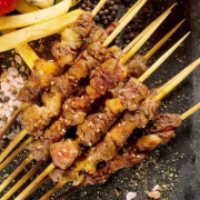 大庄园 尚品牛肉烧烤串 200g *7件 101.67元包邮（双重优惠）