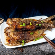 宅知味 烧烤味小黄鱼10包 *2件 14.85元包邮