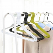 天猫 折合0.49元/个：衣架 家用晾衣服架 10个 4.9元包邮