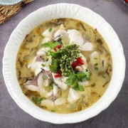 饭爷生活 椒香沸腾鱼 530g*10件+伊娃 黄油黑椒拌面 465g*5件 过期221.8元（多重优惠）