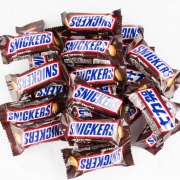 天猫 SNICKERS 士力架 花生夹心巧克力 1000g 47.9元