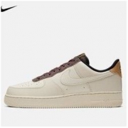 Nike Air Force 1 '07 LV8 男子运动鞋