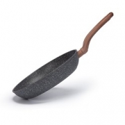 Carote 麦饭石不粘平底锅 20cm 69元包邮