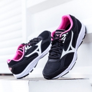 Mizuno 美津浓 MAXIMIZER 20  女款跑步鞋 低至141.1元（需凑单）