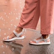 Teva 太哇 Terra Float 1091593 女士魔术贴时装凉鞋 低至168.1元