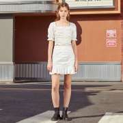5日0点：westlink 西遇 D0300192A 女士褶皱方领针织短袖 低至56元（前2000件）