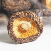 嘤嘤宠贝 农家特级香菇干货200g 券后15.9元包邮