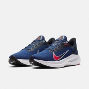 1日0点、61预告： NIKE CJ0291 ZOOM WINFLO 7 男士跑步鞋