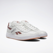 1日0点、61预告：Reebok FW3603 BB4000男女款皮面低帮板鞋 224元