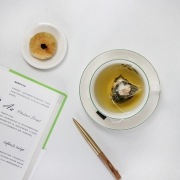 inwe 因味  蜜桃乌龙茶 12袋 9.9元包邮（双重优惠）