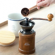 日本咖啡店同款，手冲咖啡首选之一：Kalita 咖啡研磨机 KH-3BR