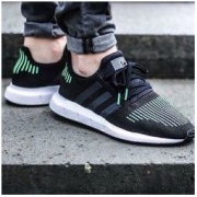 adidas 阿迪达斯 SWIFT RUN 男女款跑步鞋