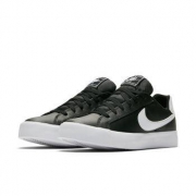 NIKE 耐克 COURT ROYALE AC 女子运动鞋 AO2810