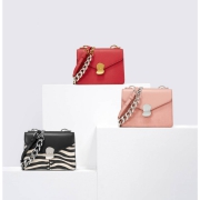 预售：CHARLES＆KEITH 女士 粗链条翻盖 单肩包