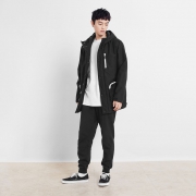 13日0点：Vans 范斯 VN0A49K3BLK 男子保暖夹克外套 254元包邮（0-1点）