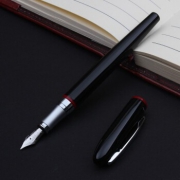 pimio 毕加索 907 钢笔礼盒装 0.5mm 送笔袋 38元包邮（需用券）