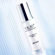 OLAY 玉兰油 光感小白瓶30ml 精华液护肤品套装（礼盒内赠面膜爽肤水100ml）