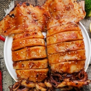 鲜拔头筹 即食香辣大鱿鱼 500g *2件 49.6元包邮（下单立减）