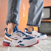 16日0点、616预告：LI-NING 李宁 AGCP021 情侣款运动鞋 175元包邮（0-1点）