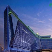 飞猪618： 周末、端午不加价！成都世纪城假日酒店东/西楼 高级房2晚（含双早+双人港式套餐）