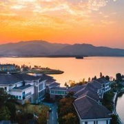 飞猪618：浙江余姚四明湖开元山庄湖景房/山景房1晚（含早餐+家庭套餐）