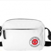 MINISO 名创优品 漫威系列 拉链斜挎包 *2件
