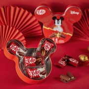 迪士尼米奇IP联名：Kitkat 雀巢奇巧 威化巧克力礼盒120g