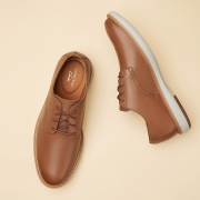 88VIP：clarks 其乐 男士休闲软底皮鞋 664.05元