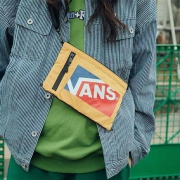 20点：Vans 范斯 Trend Acc 男女斜挎包单肩包