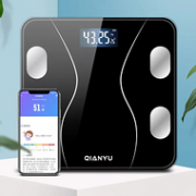 测79项指标 45分钟充满：纤语 体脂秤