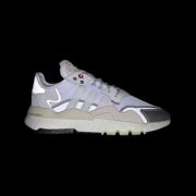 阿迪达斯 三叶草 NITE JOGGER 男女反光运动鞋 全掌BOOST中底
