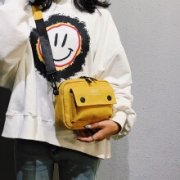 洋尚水滴 82613 女士帆布斜挎包